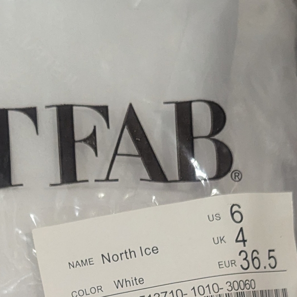 JustFab white boots brand new - Picture 2 of 7